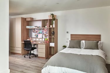 1 bed flat, Howard Gardens, Adamstown, Cardiff, CF240FA - Image 1